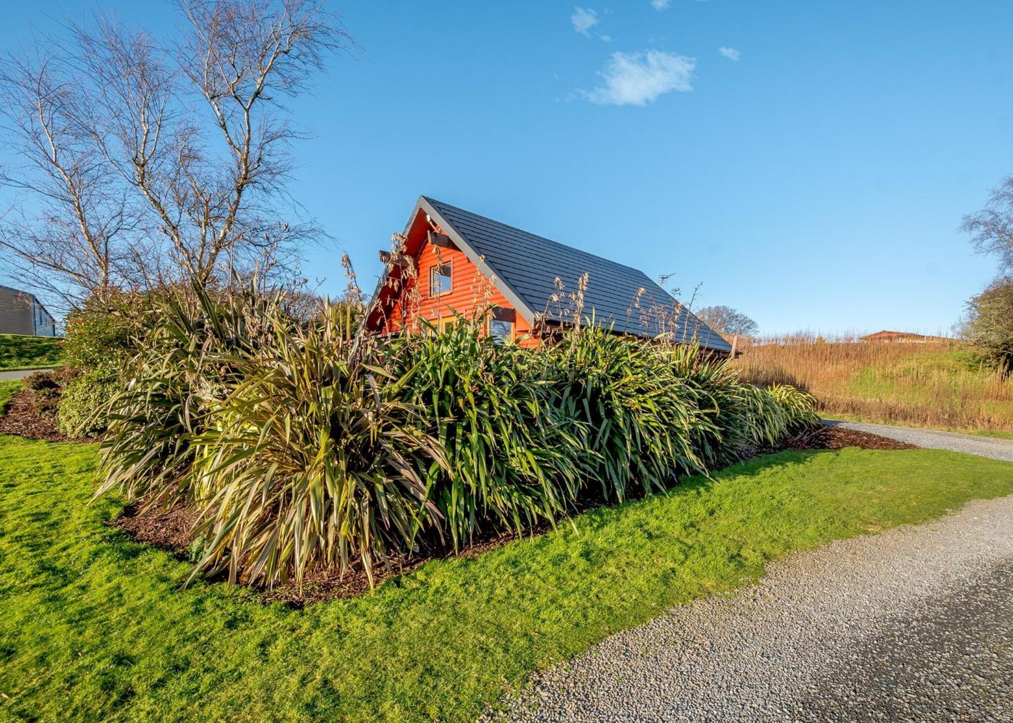 Nunland Hillside Lodges Holywood  Exterior photo